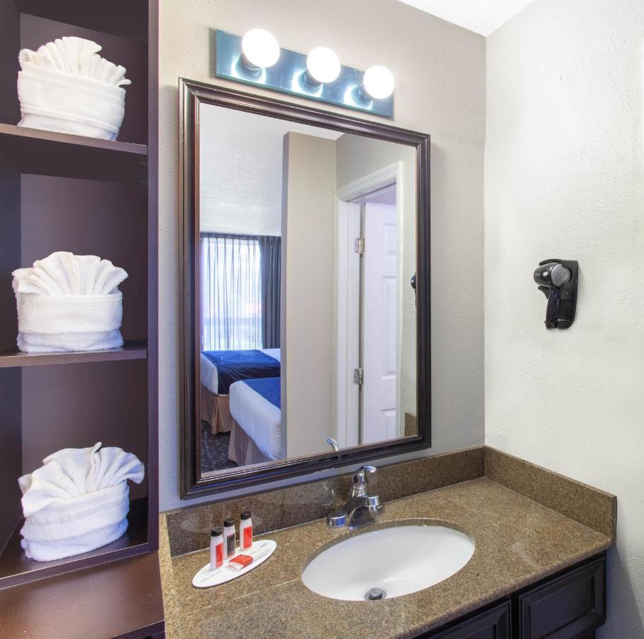 Grand Hotel Orlando At Universal Blvd - Shuttle To Theme Parks ภายนอก รูปภาพ