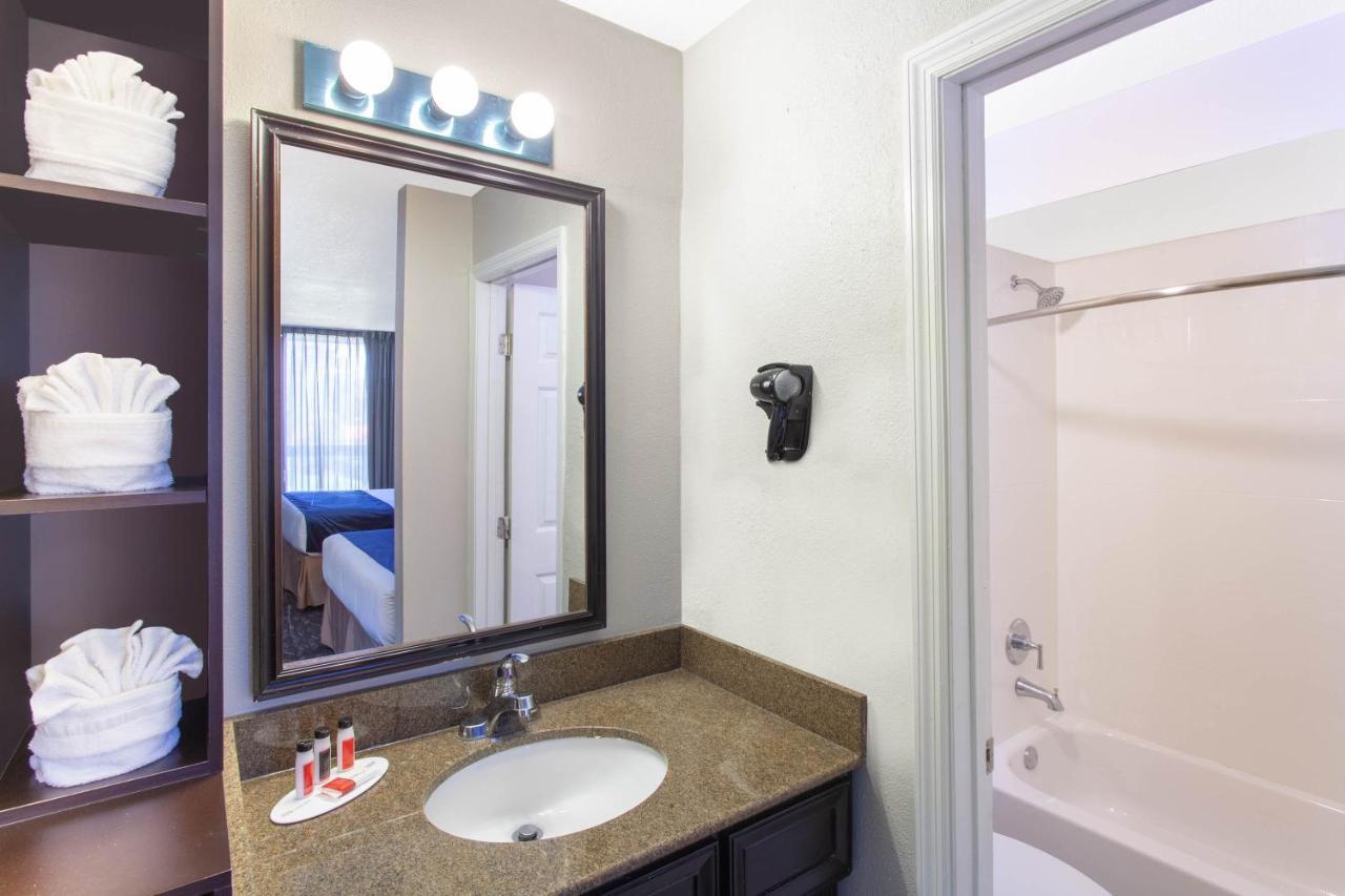 Grand Hotel Orlando At Universal Blvd - Shuttle To Theme Parks ภายนอก รูปภาพ