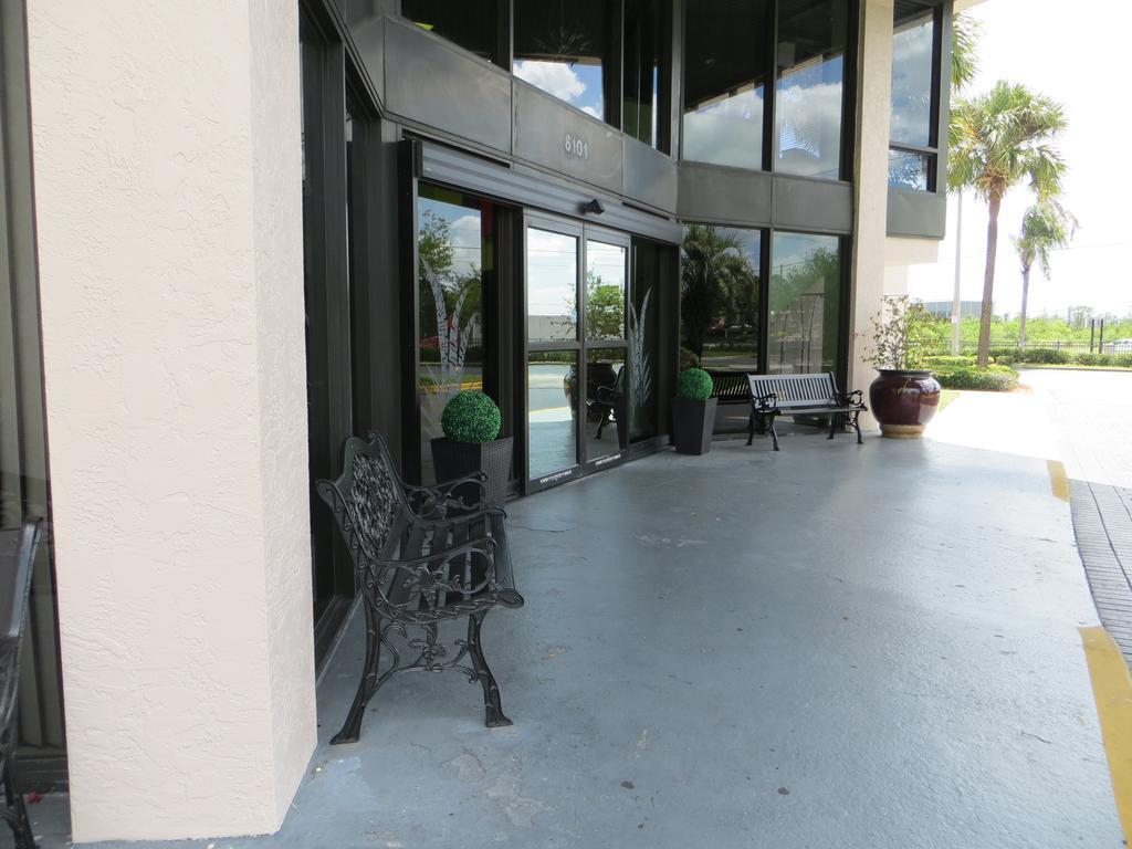 Grand Hotel Orlando At Universal Blvd - Shuttle To Theme Parks ภายนอก รูปภาพ